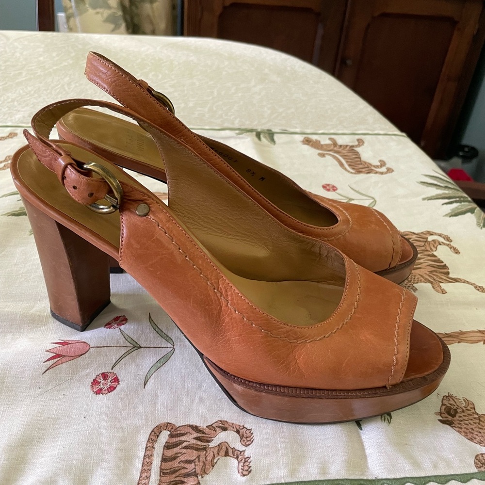 Tan leather platform shoes
